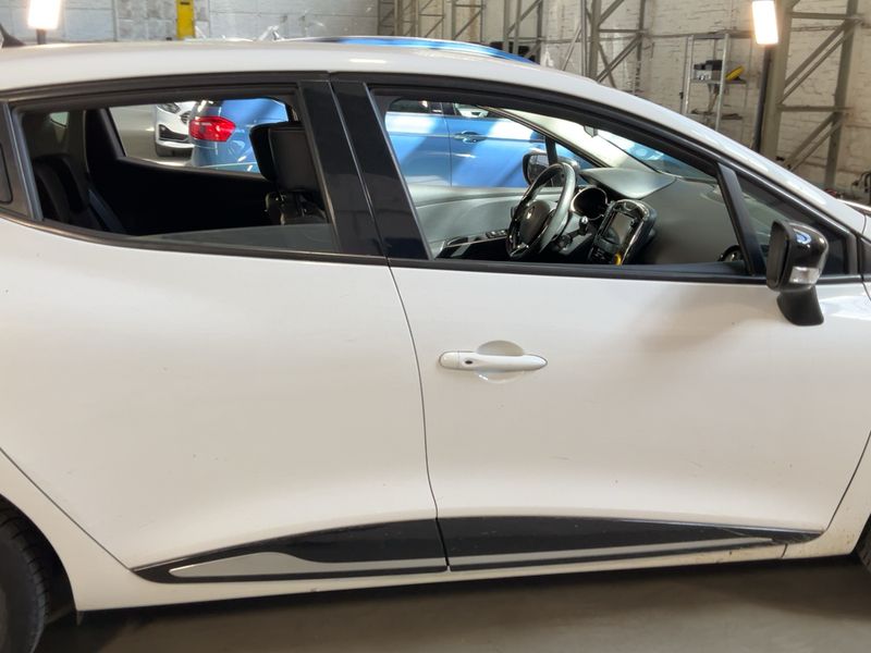 Renault Clio 1.2 Paris 2014 – снимка 10