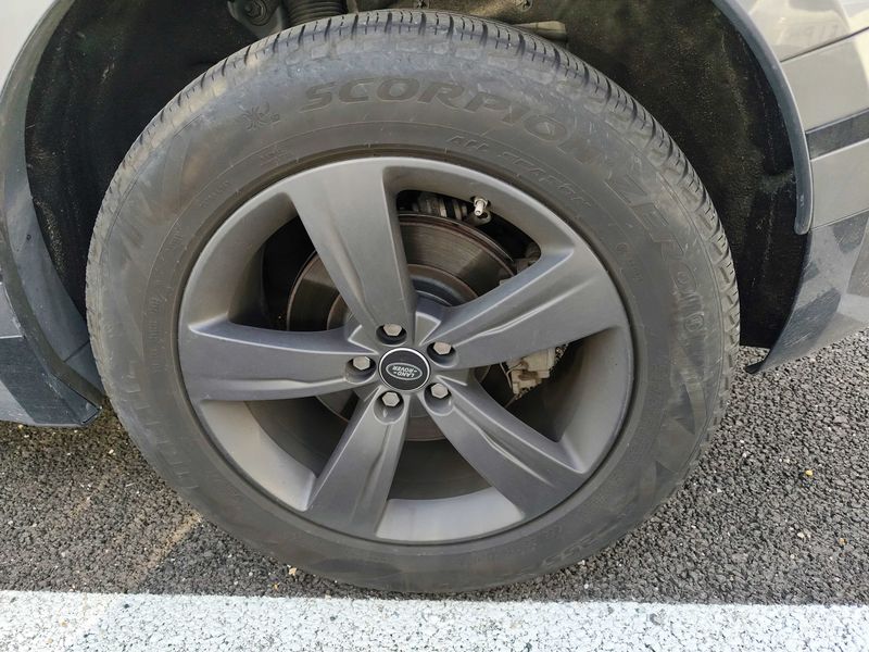 Land Rover Range Rover Velar 2.0 Diesel S R-Dynamic 2017 – снимка 17