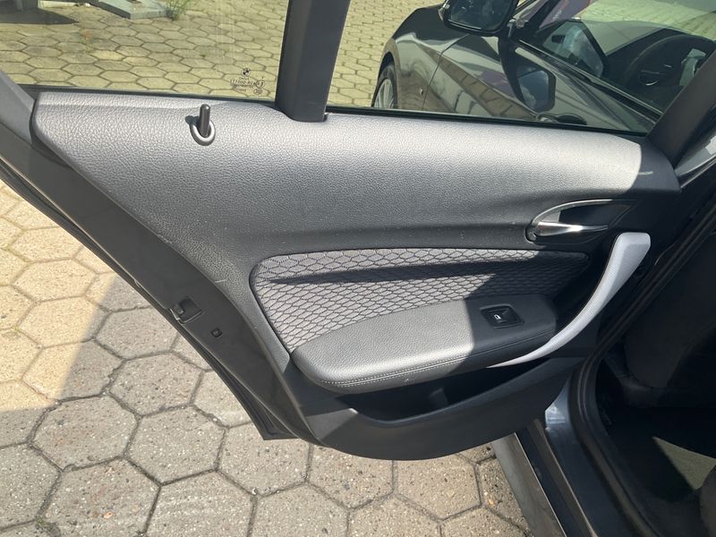 BMW 1er 118d M Sport 2016 – снимка 35