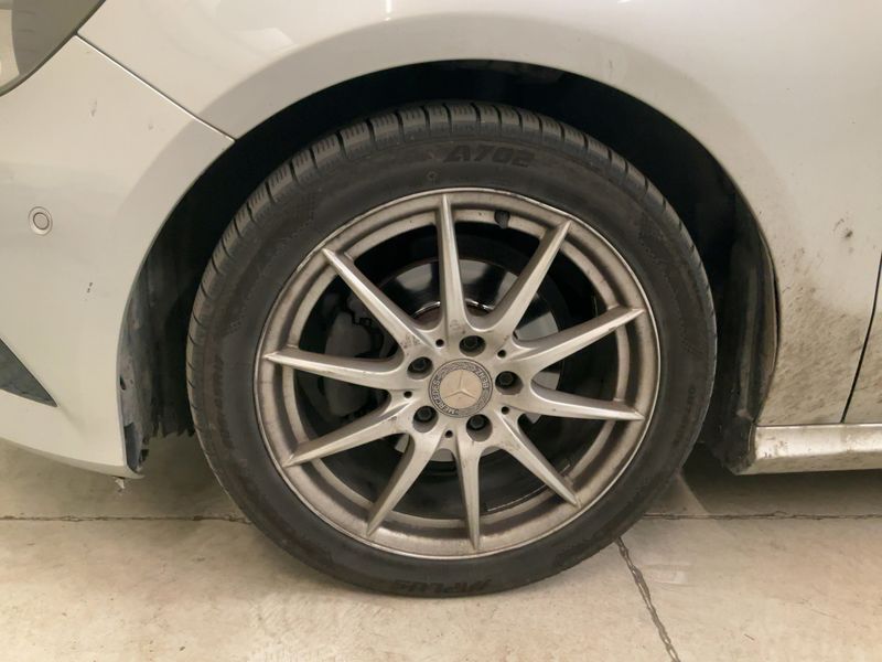 Mercedes-Benz A-Klasse A 180 CDI BlueEfficiency Urban 2014 – снимка 3