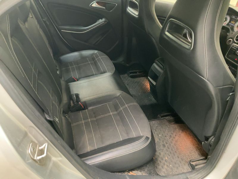 Mercedes-Benz A-Klasse A 180 CDI BlueEfficiency Urban 2014 – снимка 19