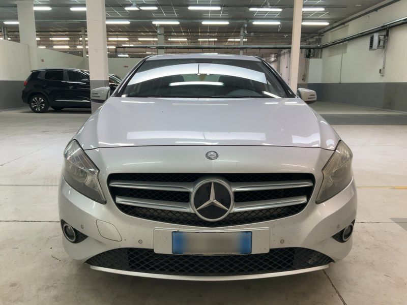 Mercedes-Benz A-Klasse A 180 CDI BlueEfficiency Urban 2014 – снимка 14