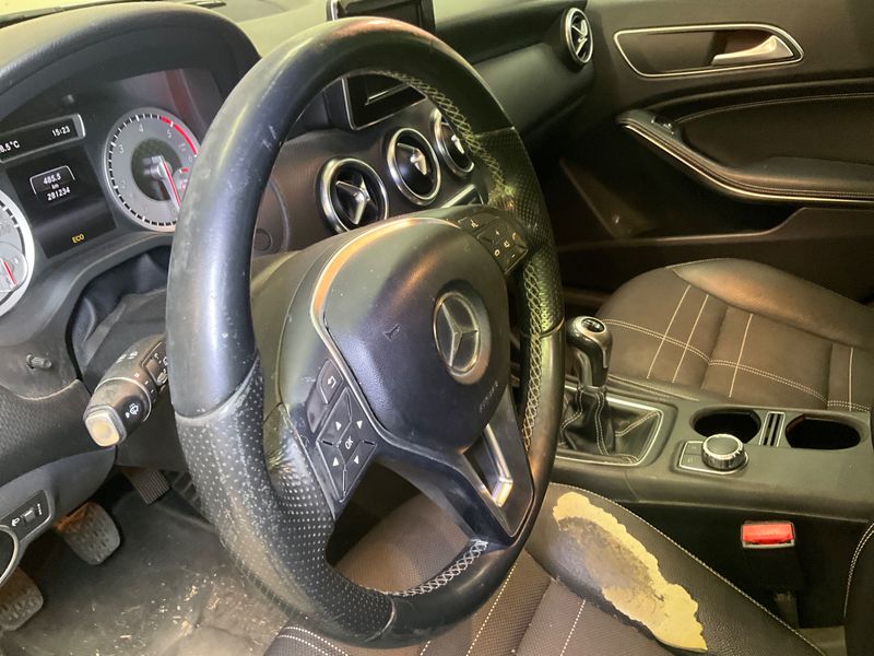 Mercedes-Benz A-Klasse A 180 CDI BlueEfficiency Urban 2014 – снимка 23