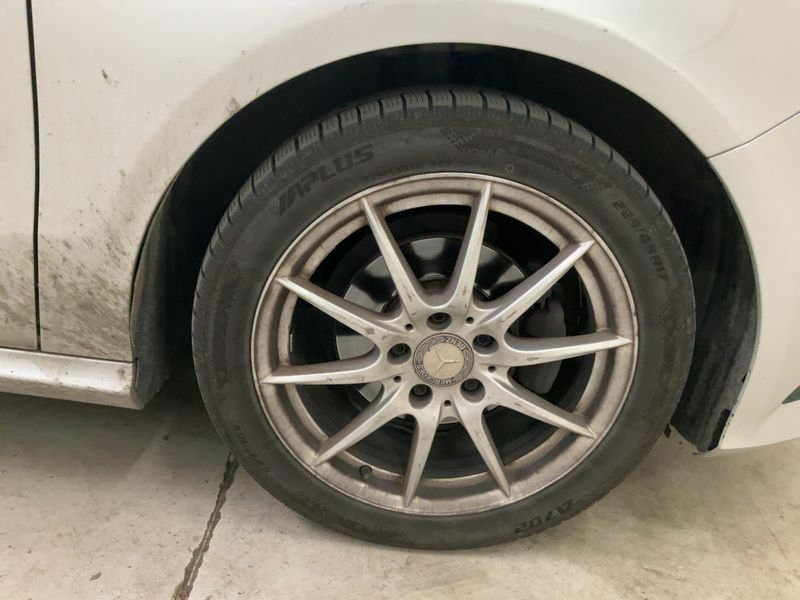 Mercedes-Benz A-Klasse A 180 CDI BlueEfficiency Urban 2014 – снимка 11