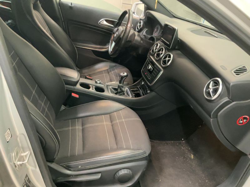 Mercedes-Benz A-Klasse A 180 CDI BlueEfficiency Urban 2014 – снимка 16