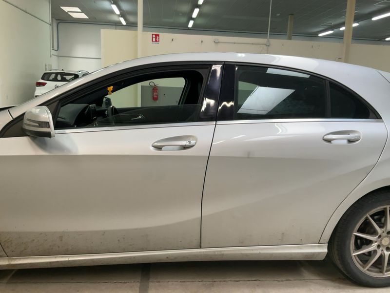 Mercedes-Benz A-Klasse A 180 CDI BlueEfficiency Urban 2014 – снимка 4
