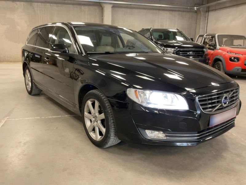 Volvo V70 2.0 D3 Momentum 2015 – снимка 12