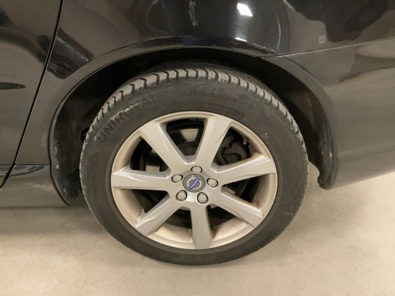 Volvo V70 2.0 D3 Momentum 2015 – снимка 5