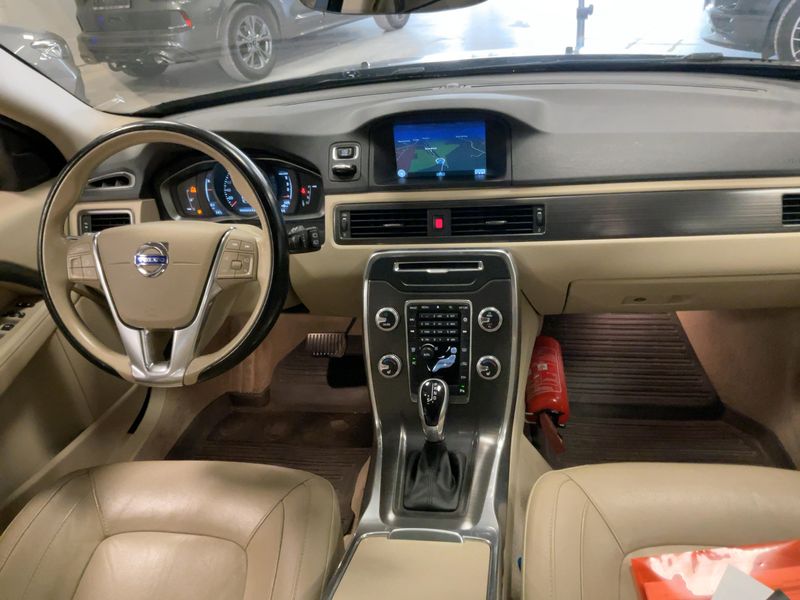 Volvo V70 2.0 D3 Momentum 2015 – снимка 17