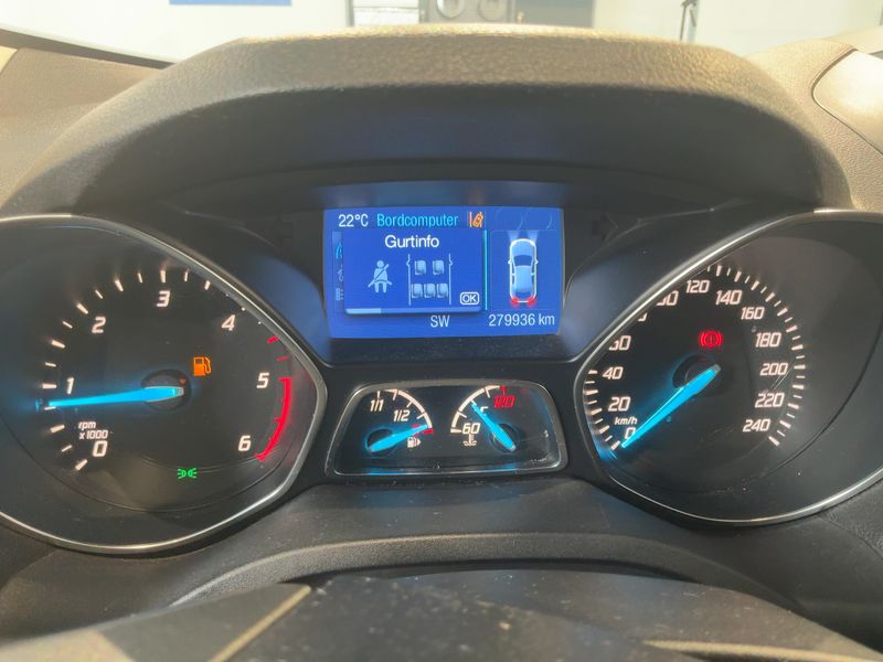 Ford Kuga 2.0 TDCi Titanium 2014 – снимка 18