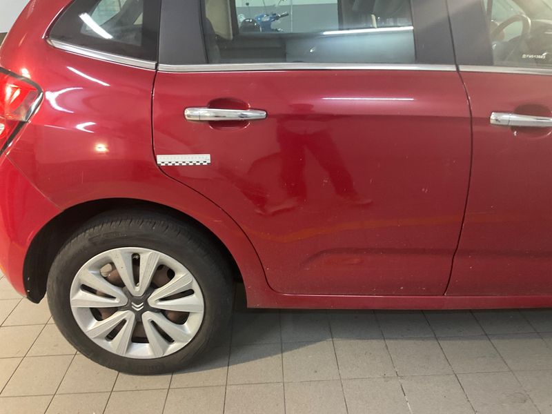 Citroen C3 1.2 e-VTi Selection 2015 – снимка 23