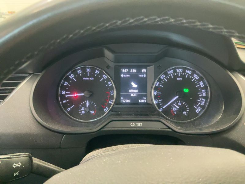 Skoda Octavia 2.0 TDI Ambition 2015 – снимка 18