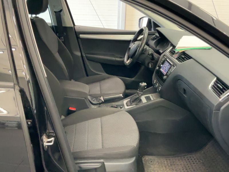 Skoda Octavia 2.0 TDI Ambition 2015 – снимка 16