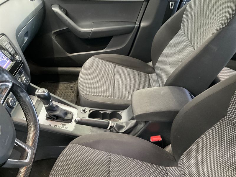 Skoda Octavia 2.0 TDI Ambition 2015 – снимка 42