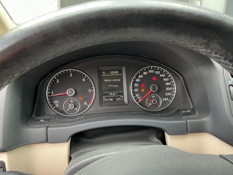 Volkswagen Golf VI Plus 2.0 TDI Highline 2010 – снимка 4