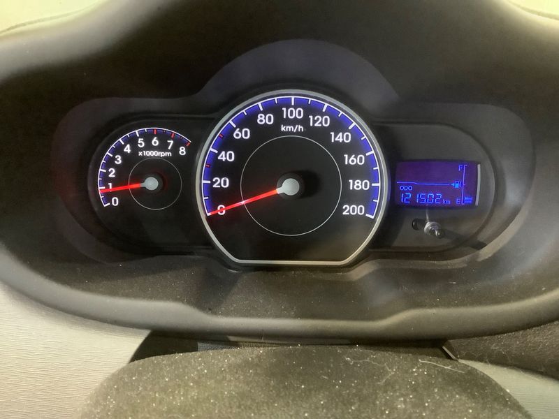 Hyundai i10 1.1 FIFA WM Edition 2011 – снимка 4