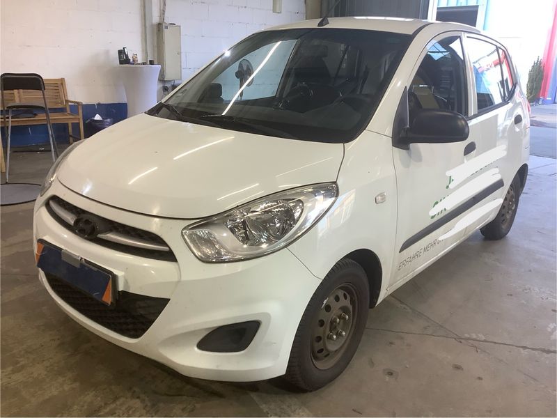 Hyundai i10 1.1 FIFA WM Edition 2011 – снимка 1