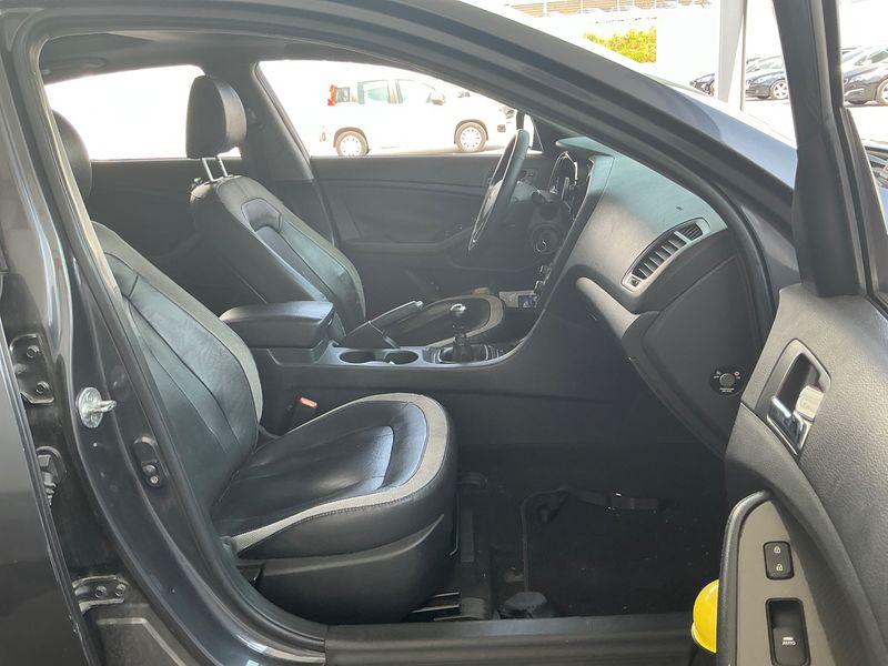 Kia Optima 1.7 CRDi Edition 7 2014 – снимка 11