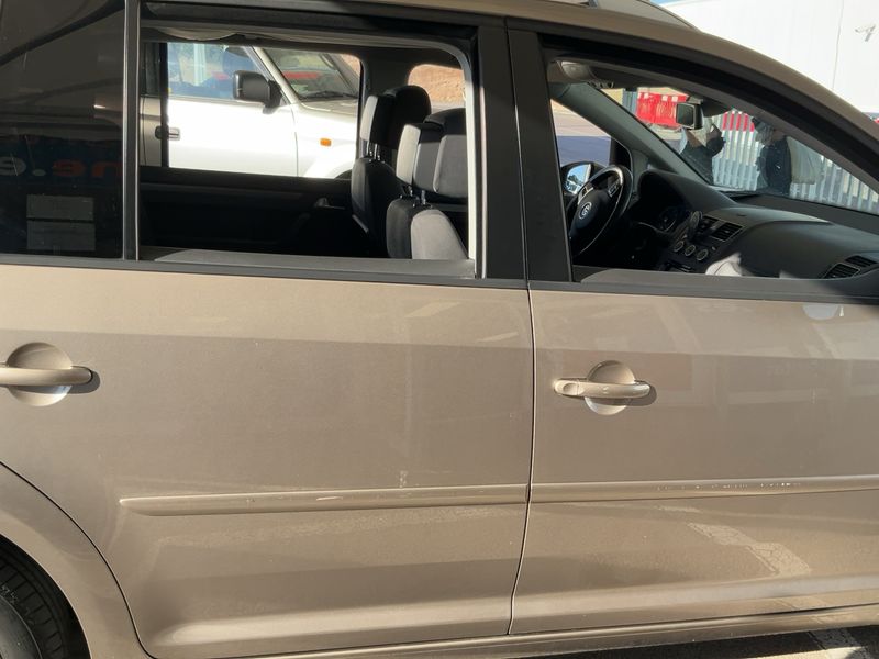 Volkswagen Touran 2.0 TDI Advance BlueMotion Tech 2014 – снимка на щета 10