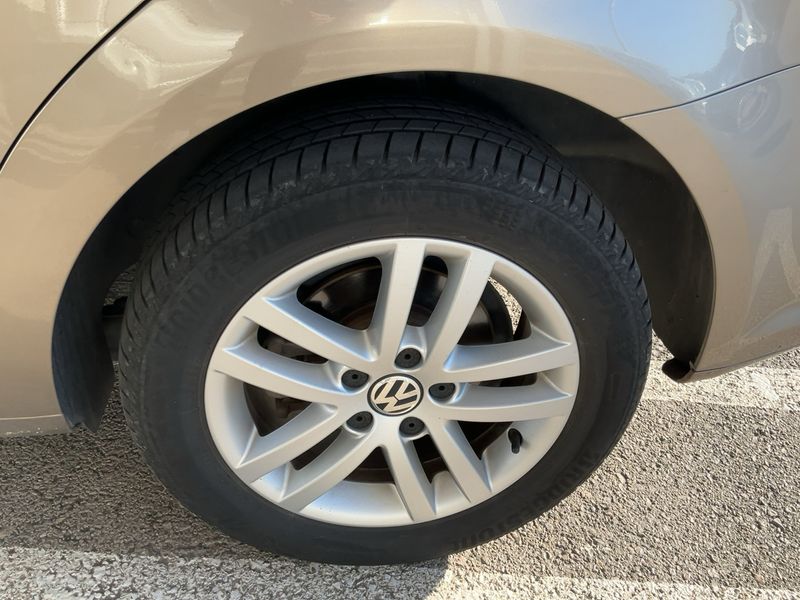 Volkswagen Touran 2.0 TDI Advance BlueMotion Tech 2014 – снимка 5