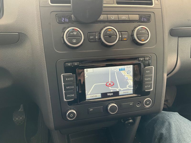 Volkswagen Touran 2.0 TDI Advance BlueMotion Tech 2014 – снимка 37