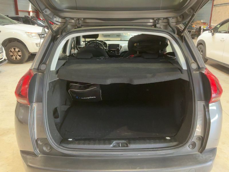 Peugeot 2008 1.5 Blue-HDi Active 2019 – снимка 15