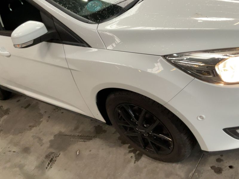 Ford Focus 1.0 EcoBoost Business 2016 – снимка 12