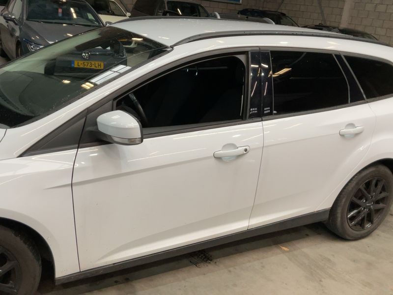 Ford Focus 1.0 EcoBoost Business 2016 – снимка 4