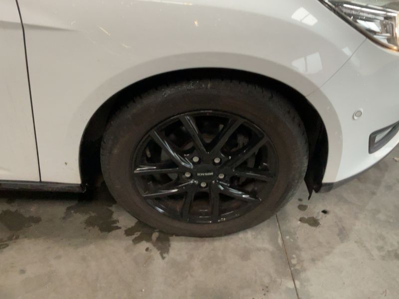 Ford Focus 1.0 EcoBoost Business 2016 – снимка 11