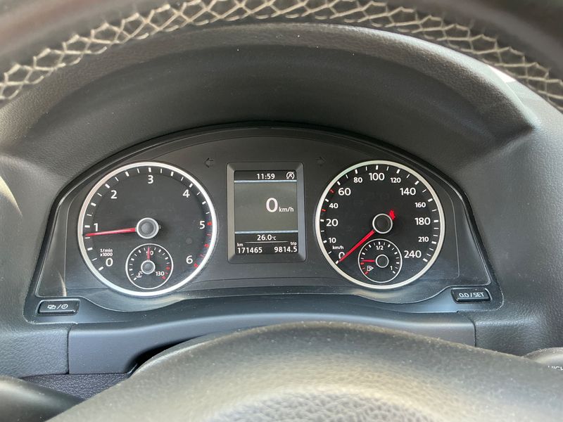Volkswagen Tiguan 2.0 TDI Life BlueMotion Tech 2013 – снимка 18