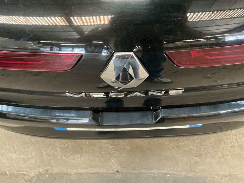 Renault Megane 1.6 dCi Energy Intens 2017 – снимка 23