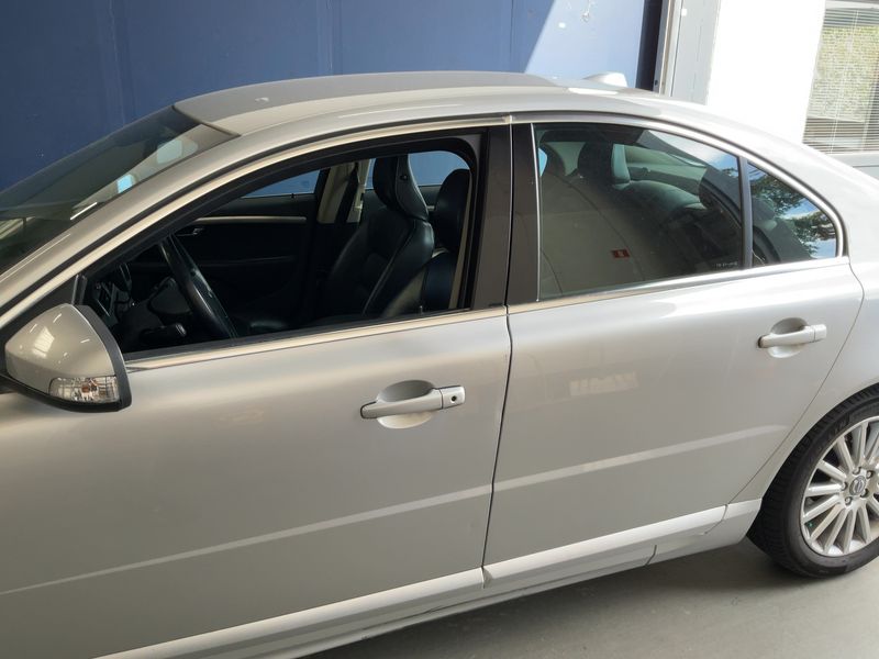 Volvo S80 2.4 D5 Momentum 2007 – снимка 4