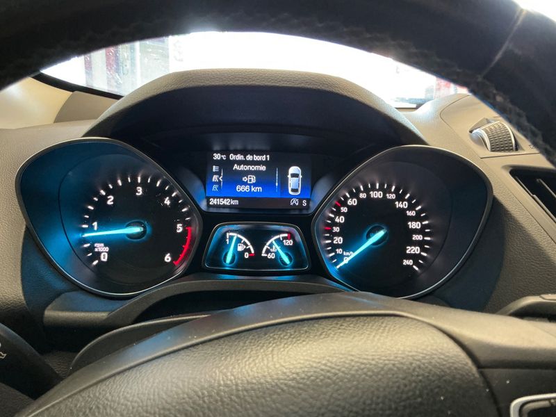 Ford Kuga 2.0 TDCi Business Nav 2017 – снимка 18