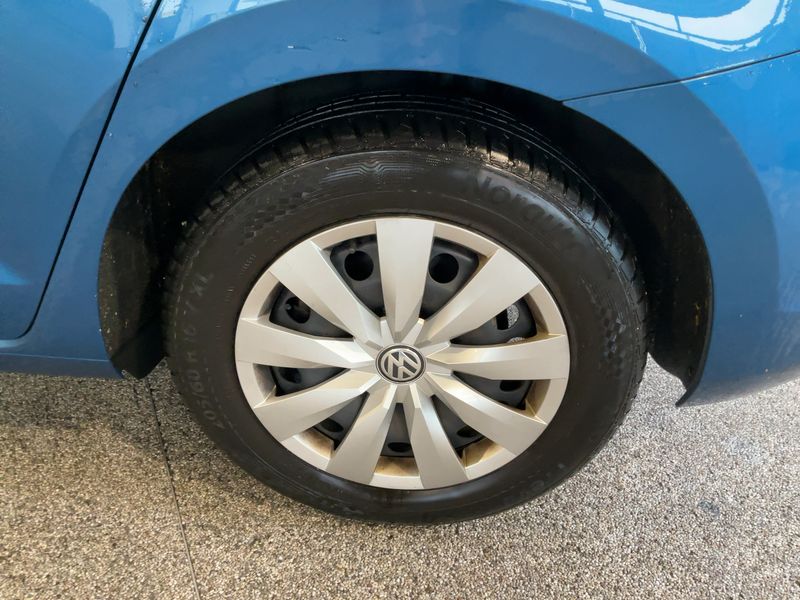Volkswagen Touran 1.6 TDI Trendline BlueMotion Tech 2019 – снимка 5