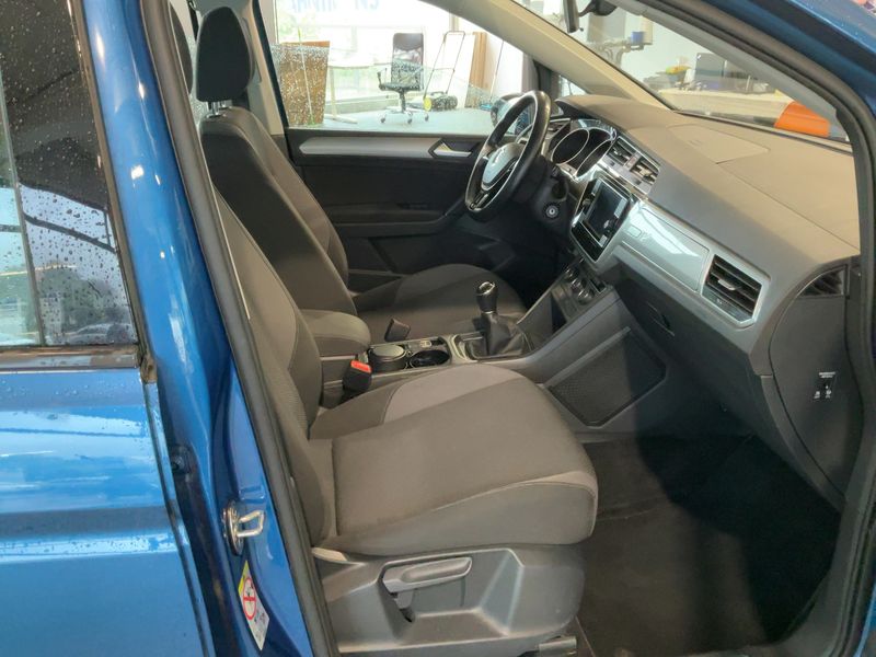Volkswagen Touran 1.6 TDI Trendline BlueMotion Tech 2019 – снимка 17