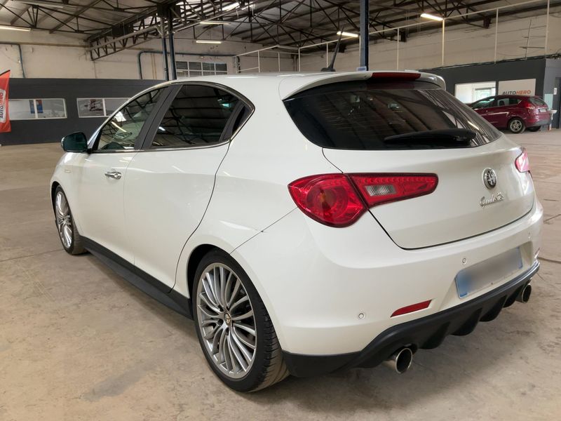 Alfa Romeo Giulietta 2.0 JTDM Turismo 2013 – снимка 6