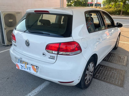 Volkswagen Golf VI 1.6 TDI Advance BlueMotion Tech 2010 – снимка 2