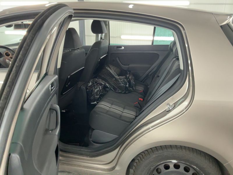 Volkswagen Golf VI Plus 1.2 TSI Match 2013 – снимка 20