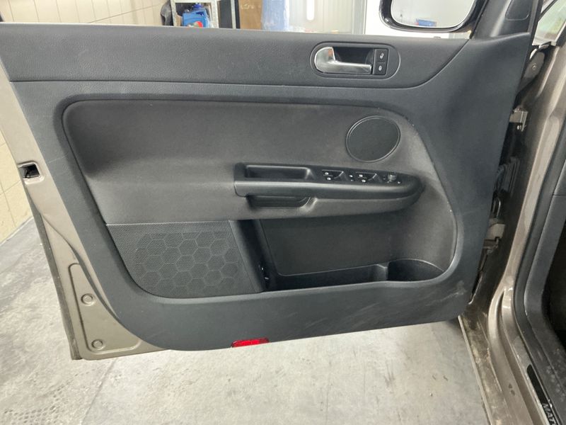 Volkswagen Golf VI Plus 1.2 TSI Match 2013 – снимка 28