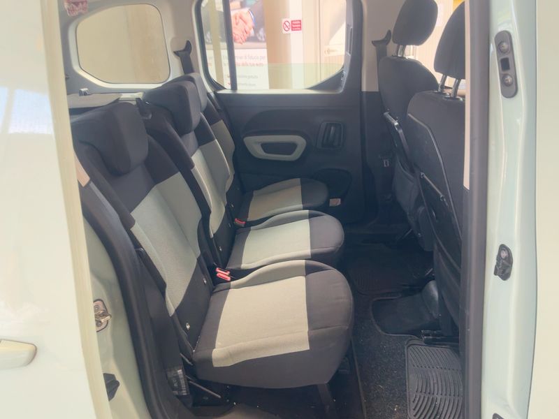 Citroen Berlingo 1.5 Blue-HDi Feel MPV M 2021 – снимка 19