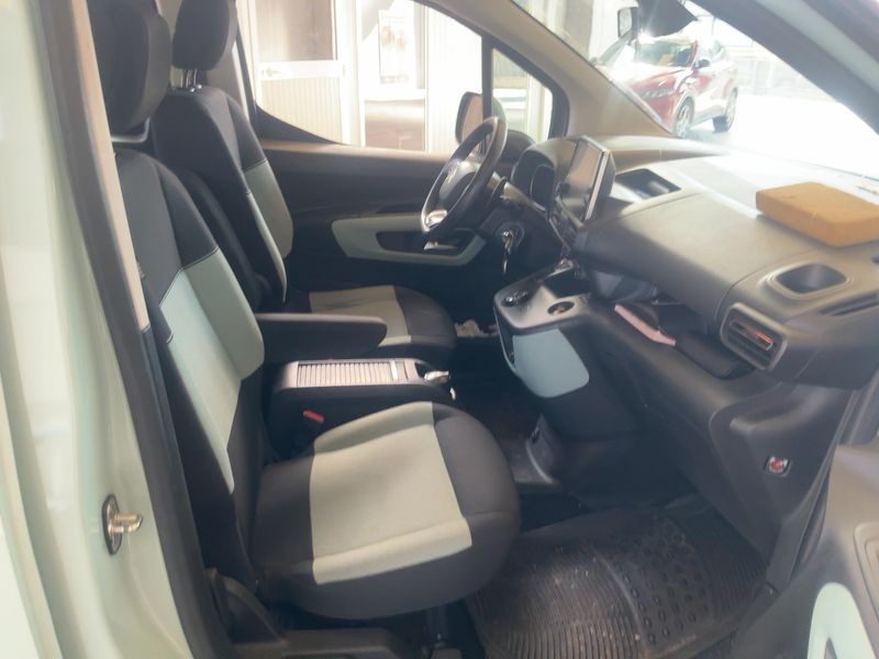 Citroen Berlingo 1.5 Blue-HDi Feel MPV M 2021 – снимка 16