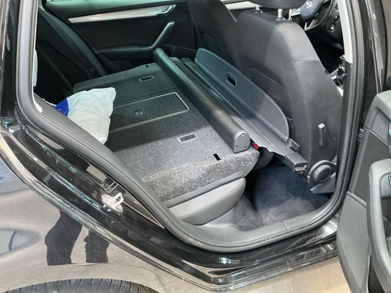 Skoda Octavia 2.0 TDI Ambition 2016 – снимка 24