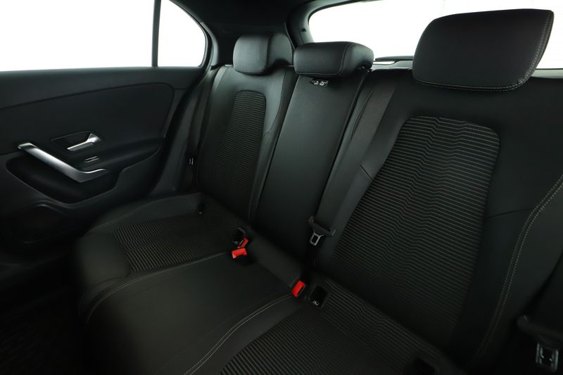 Mercedes-Benz A-Klasse A 180 d Sport 2019 – снимка 19