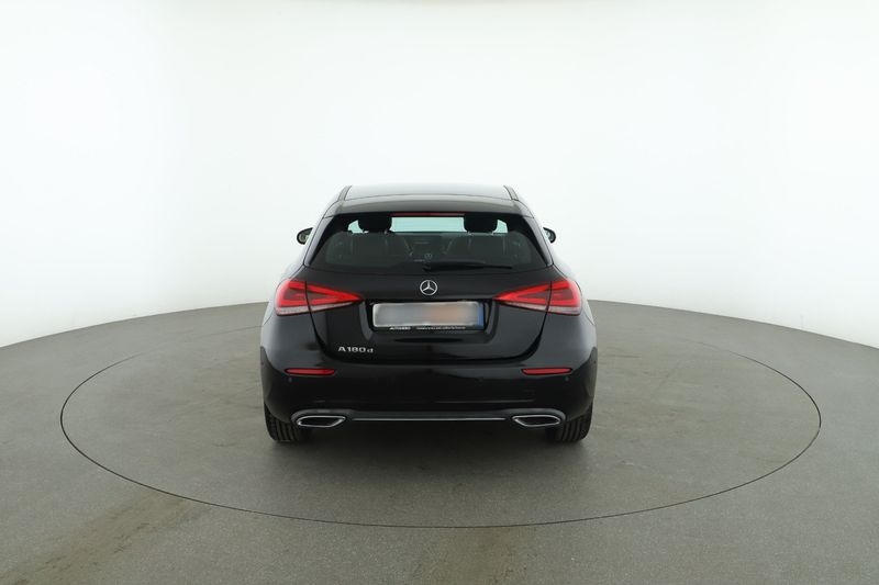 Mercedes-Benz A-Klasse A 180 d Sport 2019 – снимка 7
