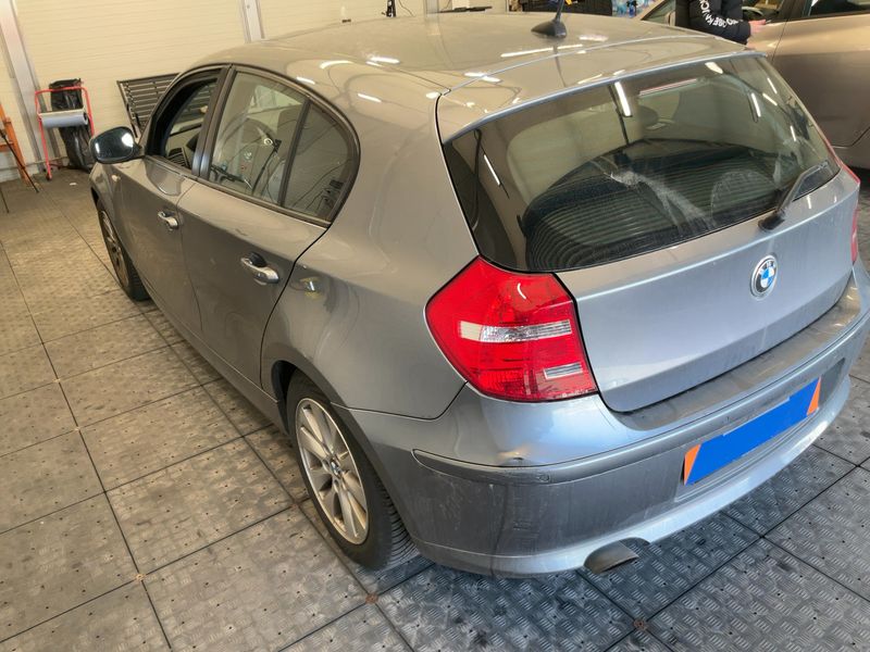 BMW 1er 120i 2010 – снимка 6
