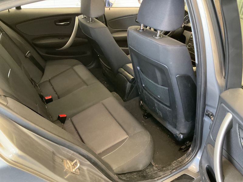 BMW 1er 120i 2010 – снимка 33
