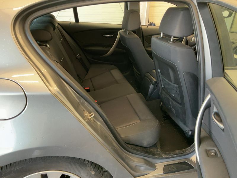 BMW 1er 120i 2010 – снимка 19