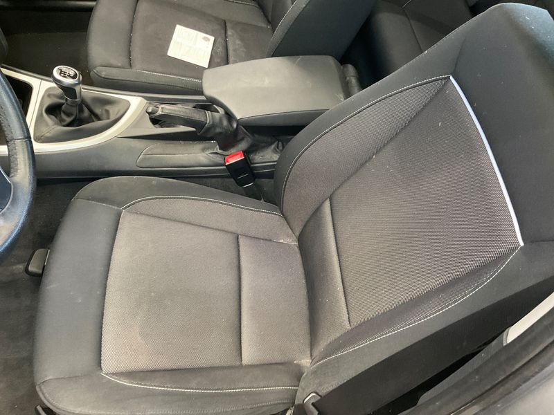 BMW 1er 120i 2010 – снимка 29