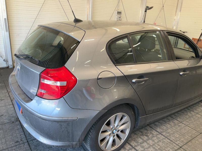 BMW 1er 120i 2010 – снимка 8