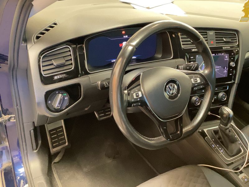 Volkswagen Golf VII 1.5 TSI ACT IQ.DRIVE BlueMotion Tech 2019 – снимка 18